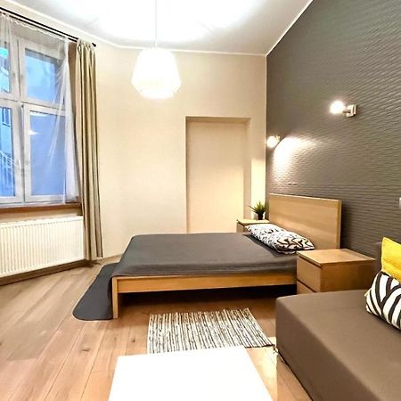 Spacious Studio Краков Экстерьер фото